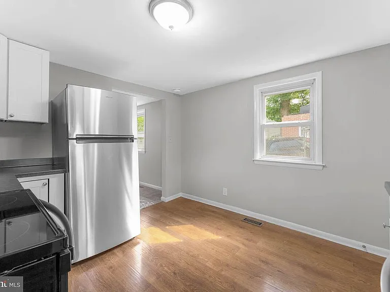 1111 Balboa Ave — Photo 18