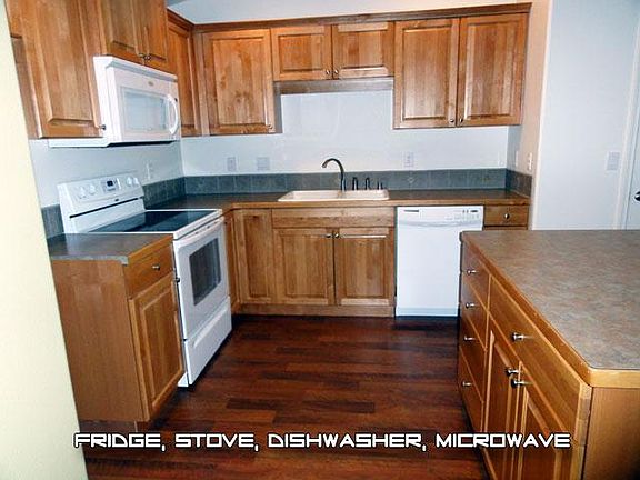 2nd image of 7616 NE 62nd St