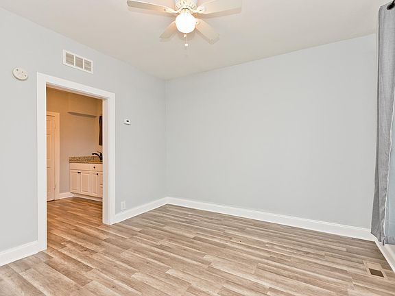 5th image of 1824 N Washtenaw Ave #1F