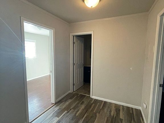2nd image of 1816 Hile Ave #A2