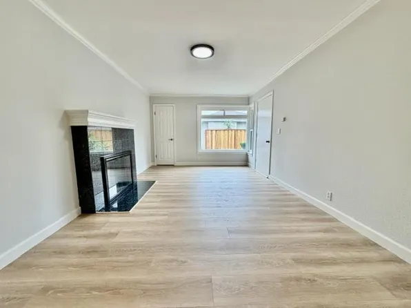 2396 Patricia Dr, Santa Clara, CA 95050