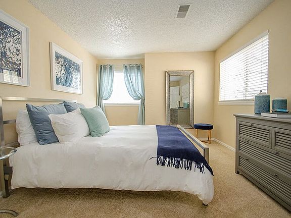 5th image of 2540 Sunset Dr #L-250