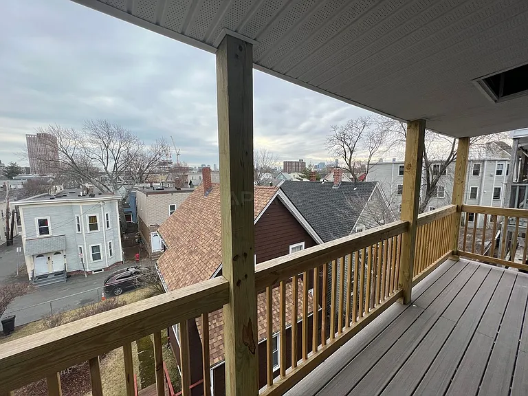 15 Harold St #3 — Photo 13