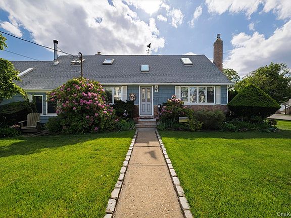 4th image of 34 Seabreeze Road