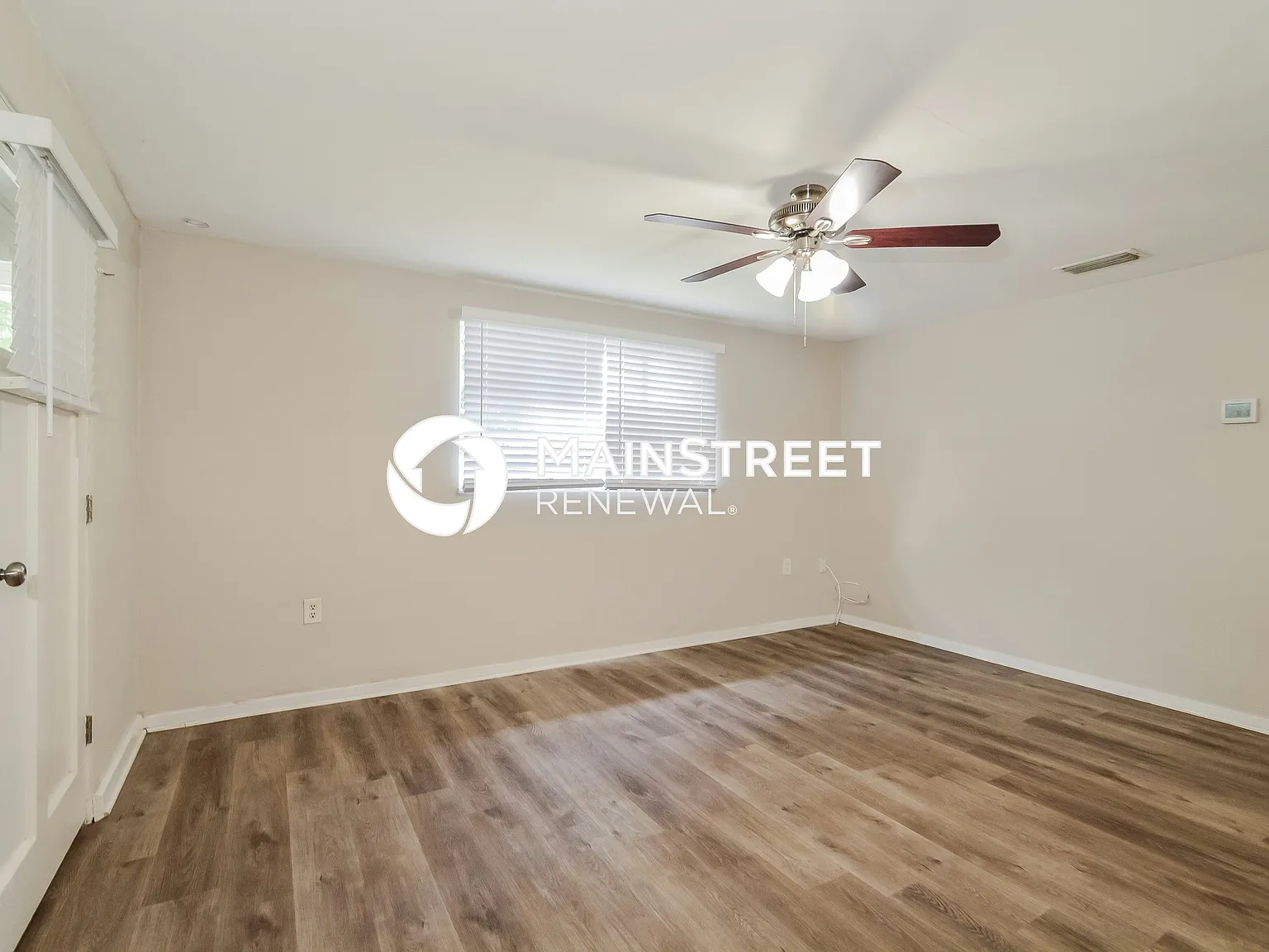 806 W Arizona Ave — Photo 4