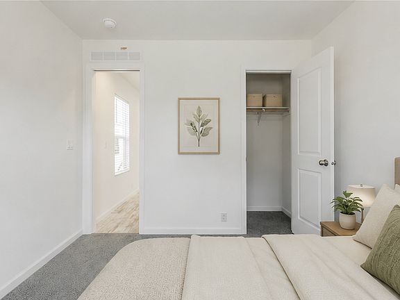 4th image of 1550 162nd Ave