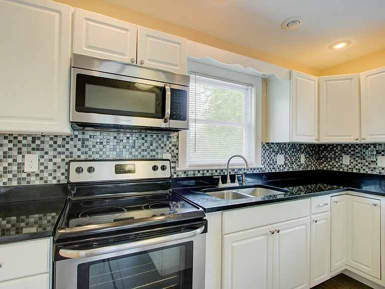 100 W Central Ave — Photo 15