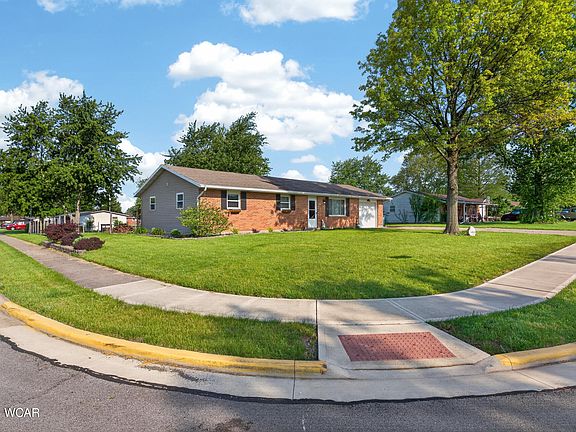 5th image of 401 Risha St