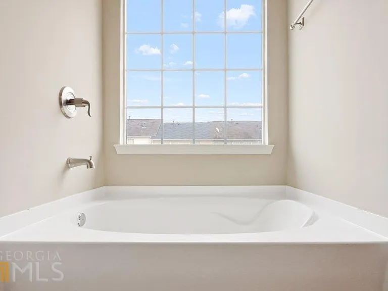 512 Blossom Way — Photo 26