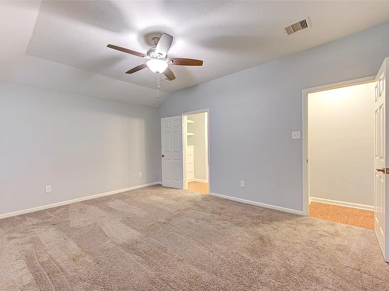 503 W Linney St — Photo 31
