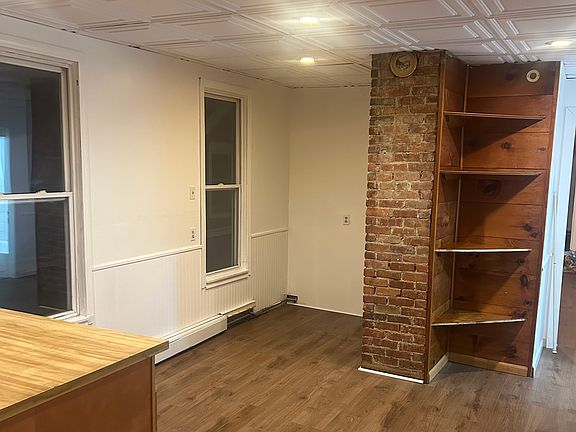 2nd image of 134 6th Ave APT 2
