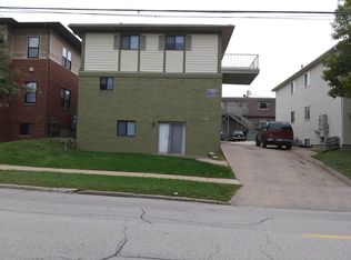 507 Bowery St APT 4, Iowa City, IA 52240