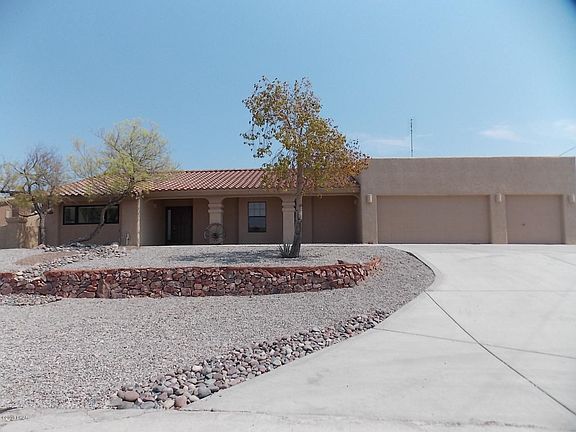 2nd image of 1800 Lantern Dr