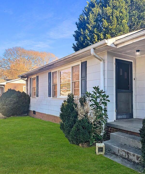 1st image of 40 Echols Dr #A-b