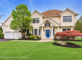 1635 Bellmore St, Oakhurst, NJ