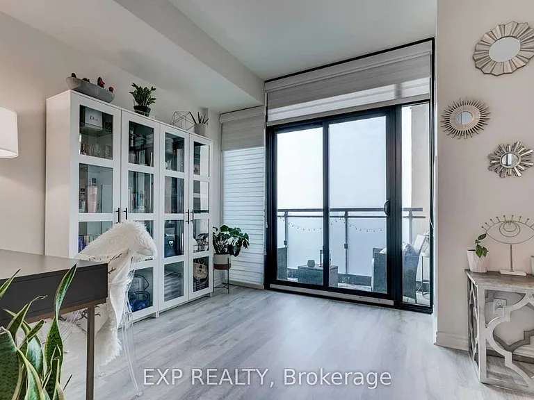 2522 Keele St #419 — Photo 7
