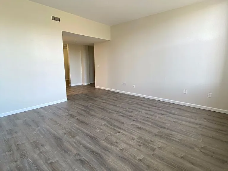Border City Mills Apartments — Photo 12
