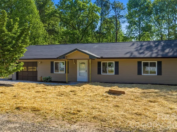 24 Sagefield Dr, Candler, NC 28715