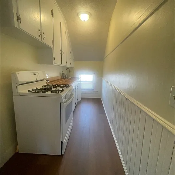 709 Maple St #3 — Photo 9