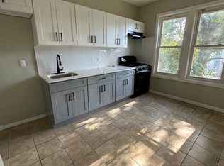 6 Robert Pl #2B, Irvington, NJ 07111