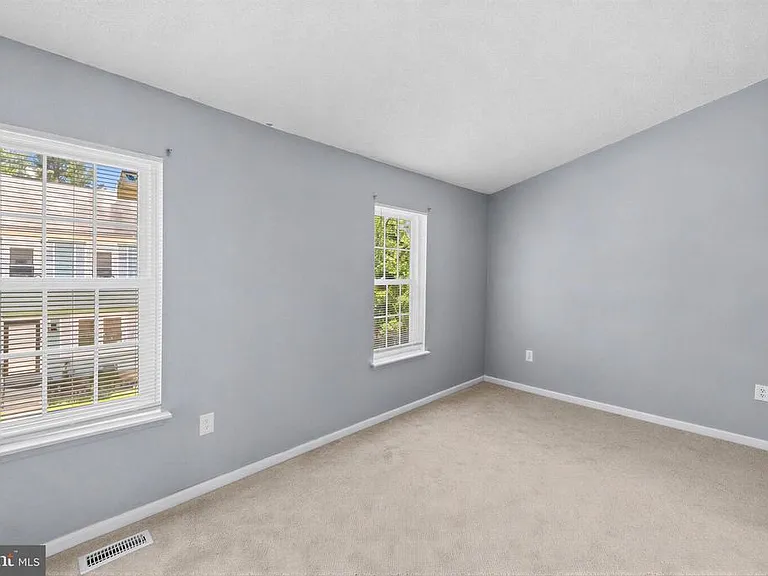 743 Saint Michaels Dr — Photo 18