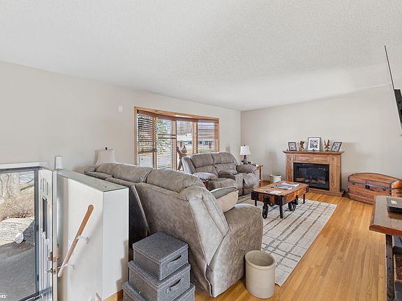 5th image of 201 Fairway Dr