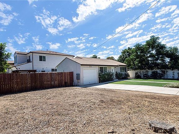 4th image of 15702 Larkspur St