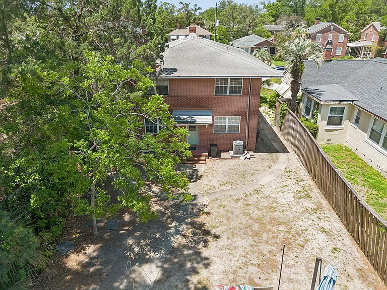 1731 Flagler Ave — Photo 31