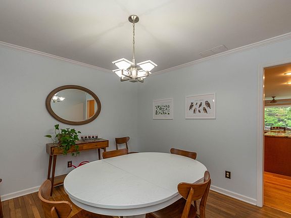 5th image of 2420 E Rock Creek Dr