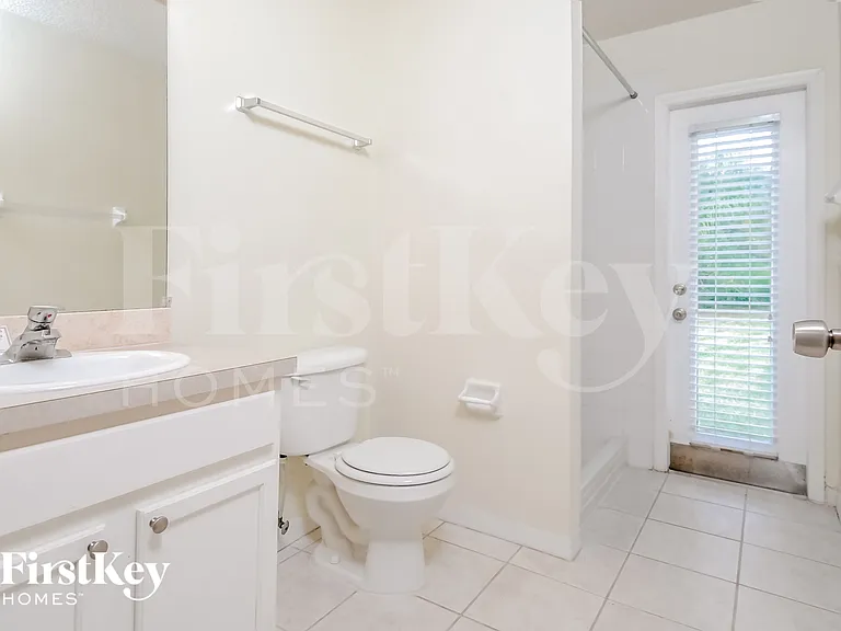 17006 Falconridge Rd — Photo 12