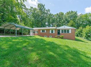 1362 Crestwood Ln, Asheboro, NC 27205