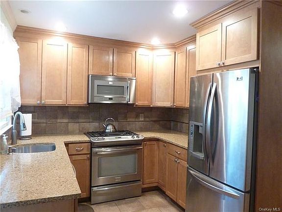 5th image of 4 Oxford Ct APT 8005