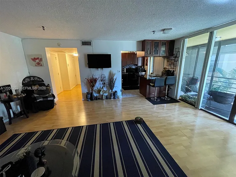 671 NE 195th St #207 — Photo 4