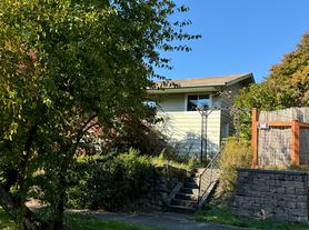 2646 NW 64th St, Seattle, WA