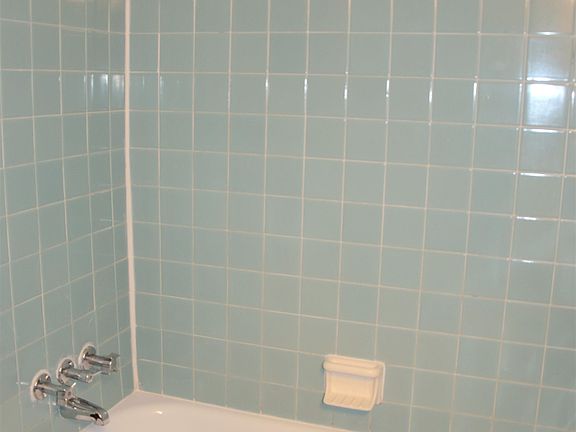 5th image of 4991 Arbor Village Dr APT B26