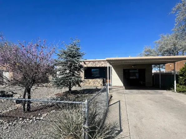 2113 Madeira Dr NE, Albuquerque, NM 87110