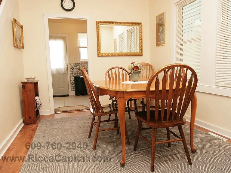 215 S Atlantic Ave E — Photo 4