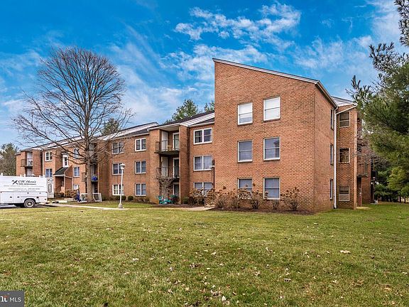 5th image of 400 Chapel Ct APT 209