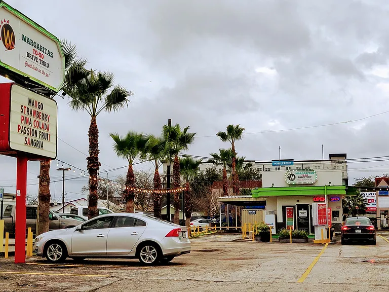 4313 Center St — Photo 41