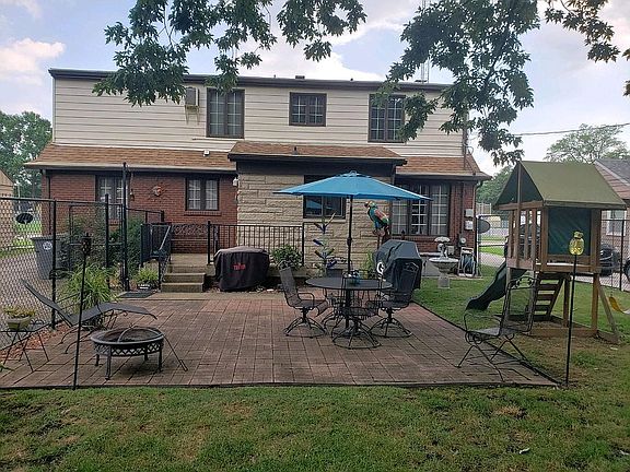 3rd image of 2900 E Chandler Ave