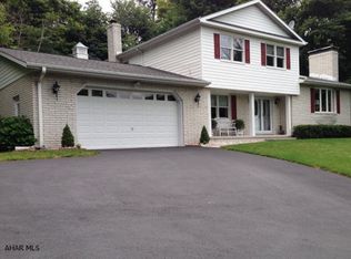 524 Oakwood Dr, Bedford, PA 15522