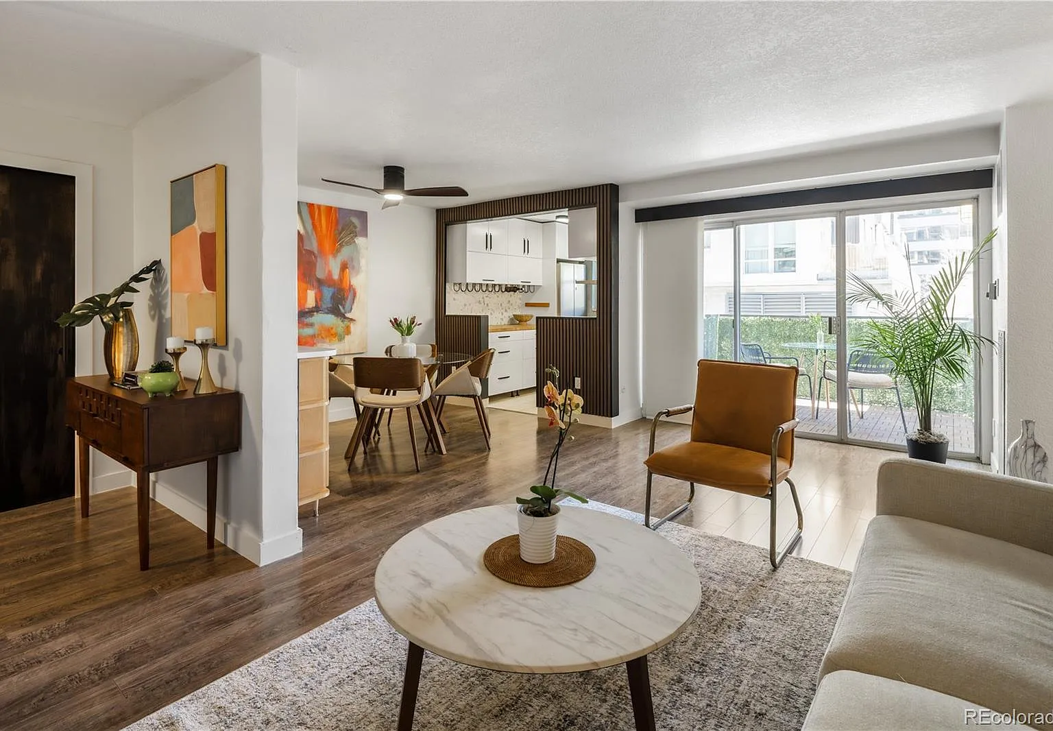 2 bed, 1.0 bath, 847 sqft, $2,200 — Photo 1