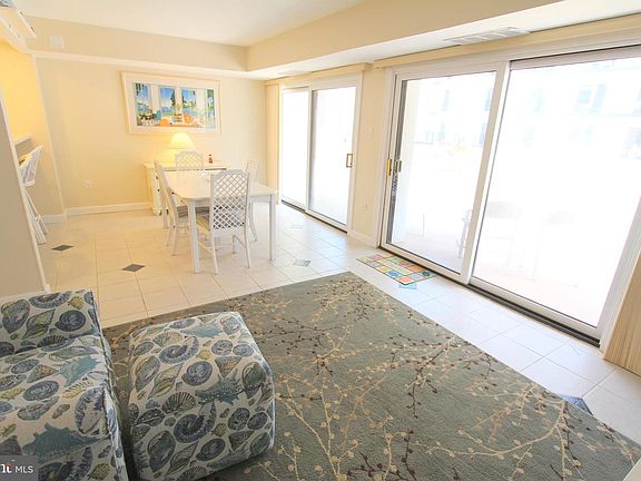 4th image of 527 N Boardwalk Unit 203