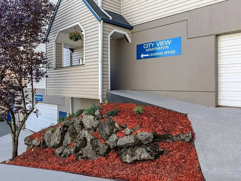 City View Apartments in West Seattle — Photo 14