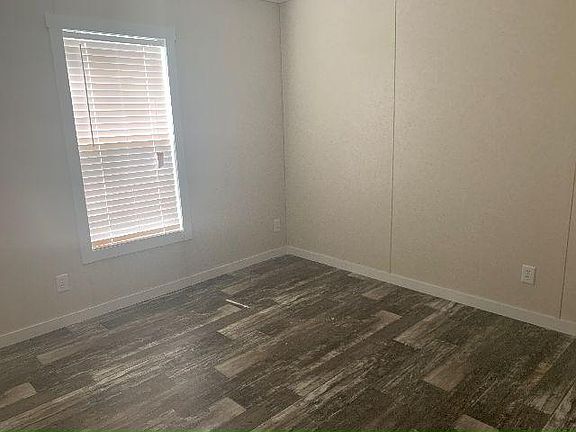 3rd image of 2095 Scranton Ave #327