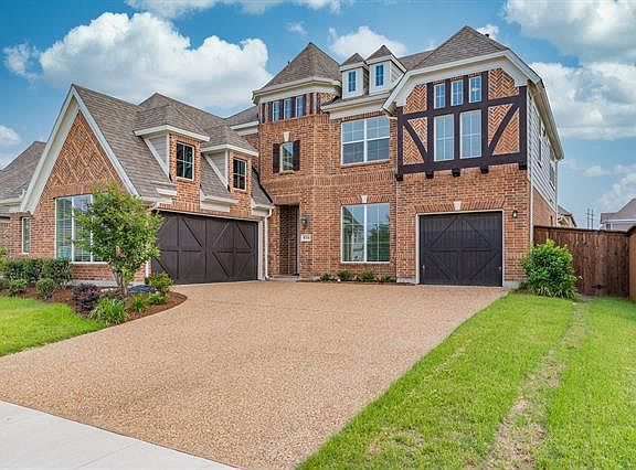 2nd image of 816 Holly Anne Ln