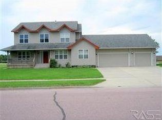 517 E Meadowlark Ct, Brandon, SD 57005