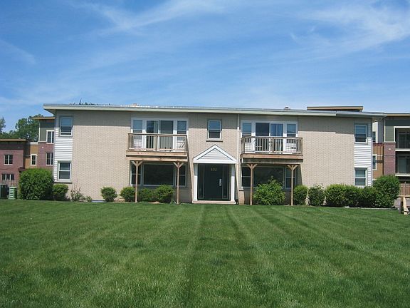 2nd image of 100 Paoli St #102-01