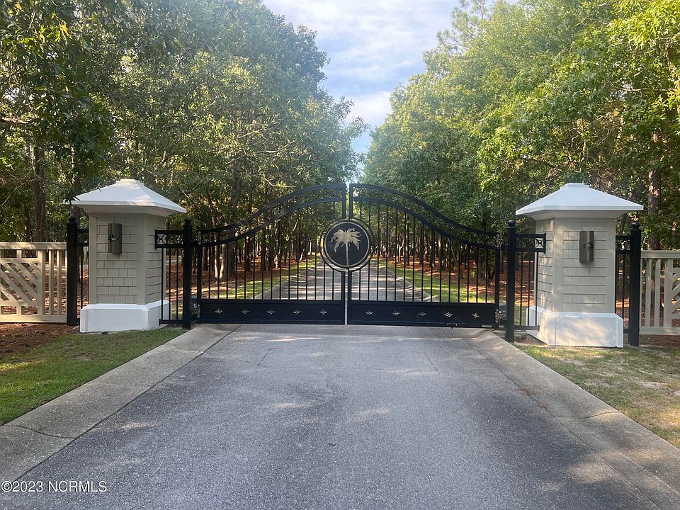 1st image of 570 Del Sol Circle SE