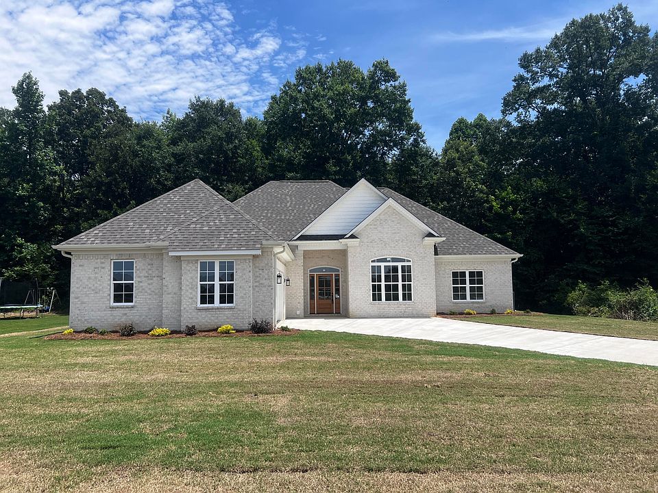1st image of 170 Belle Meade Dr